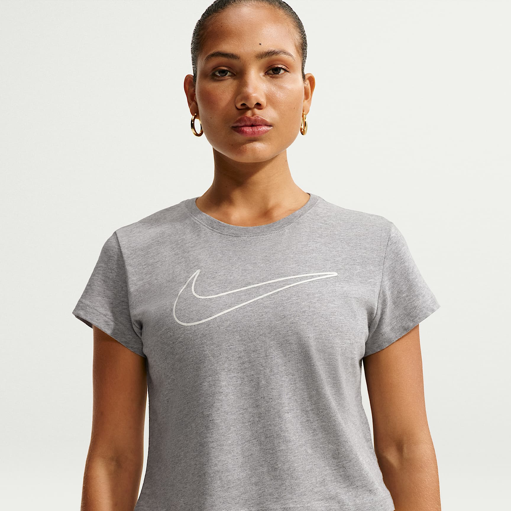 Nike Sportswear Women's Short-Sleeve Graphic T-Shirt. Nike.com